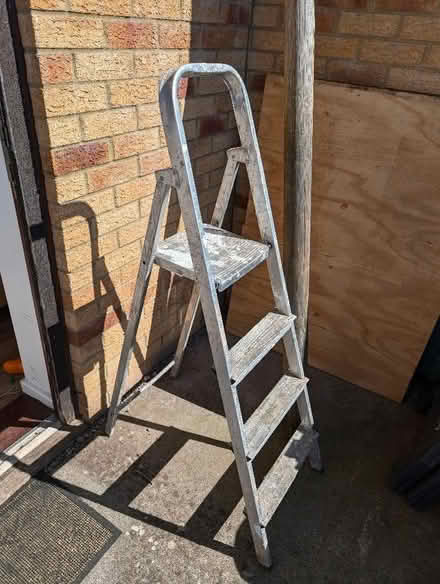 Photo of free old decorating step ladder (City of Bristol BS4) #2