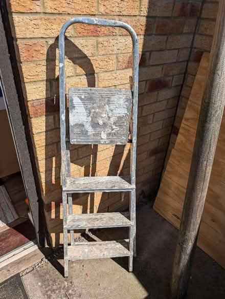 Photo of free old decorating step ladder (City of Bristol BS4) #4