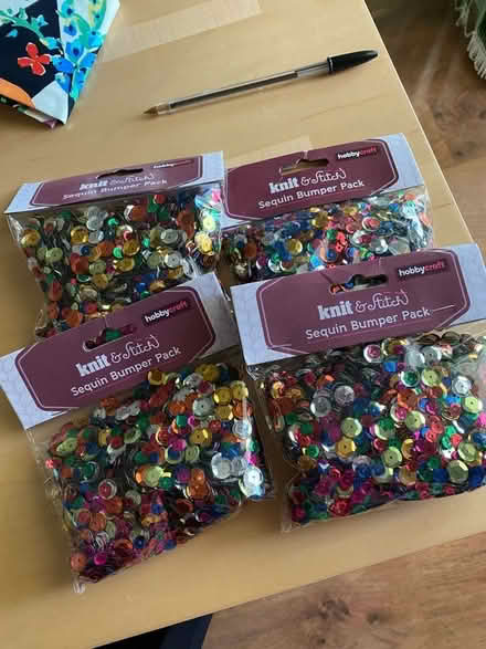 Photo of free Sequins (Findern CP DE23) #1