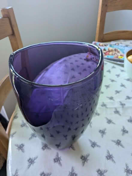 Photo of free Large purple glass vase (Harpenden AL5) #2