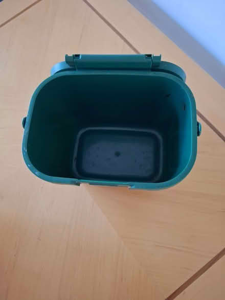 Photo of free Small bin (Cogges OX28) #1