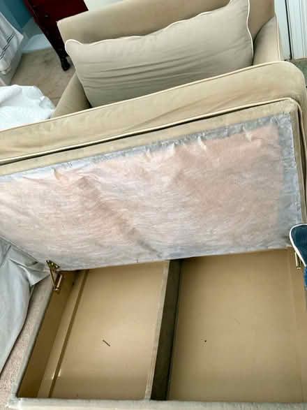 Photo of free X-Large Chair + ottoman/footrest (16th st hts dc) #2