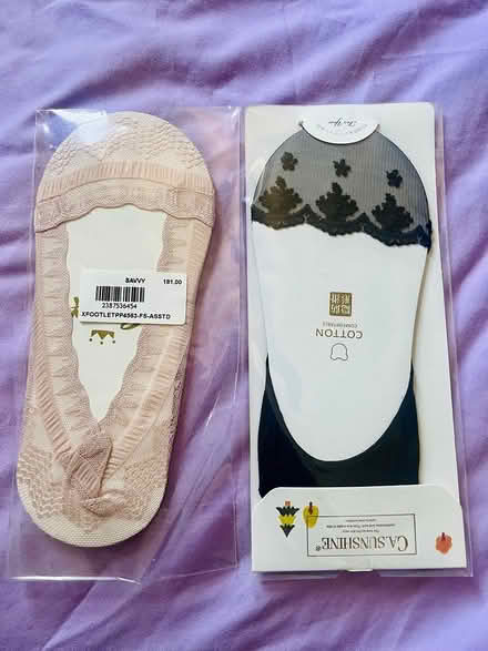 Photo of free Women socks (B91) #1