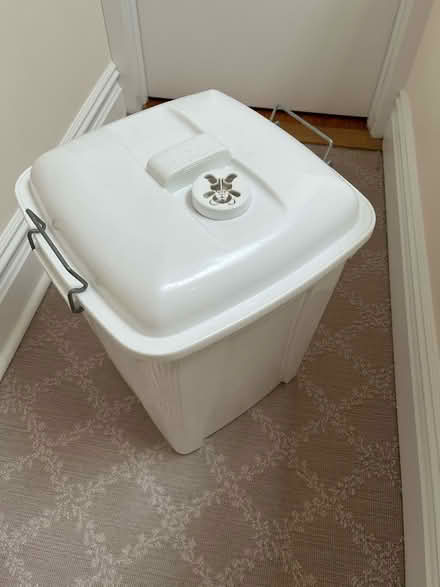 Photo of free Large laundry bin (Fort Greene, Brooklyn) #1