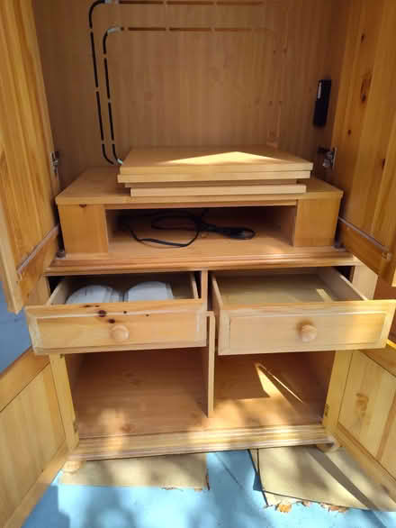 Photo of free Armoire (Redwood City -Whipple near ECR) #4