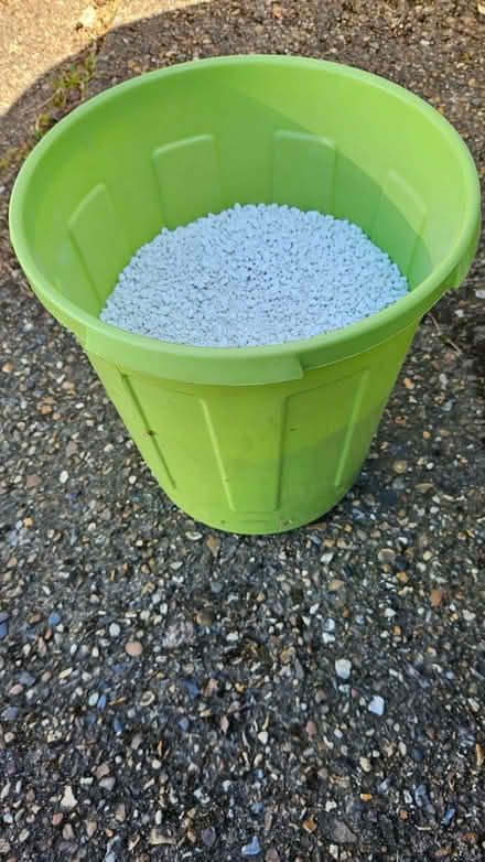 Photo of free Catsan hygiene non-clumping cat litter (Knightsfield AL8) #2