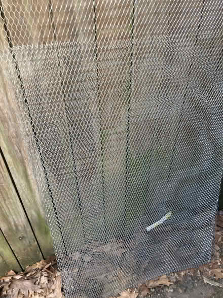 Photo of free a few construction leftovers (Hill East) #2
