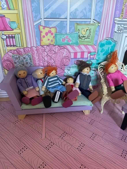 Photo of free Kid Kraft dollhouse (Chiswick, W4) #4