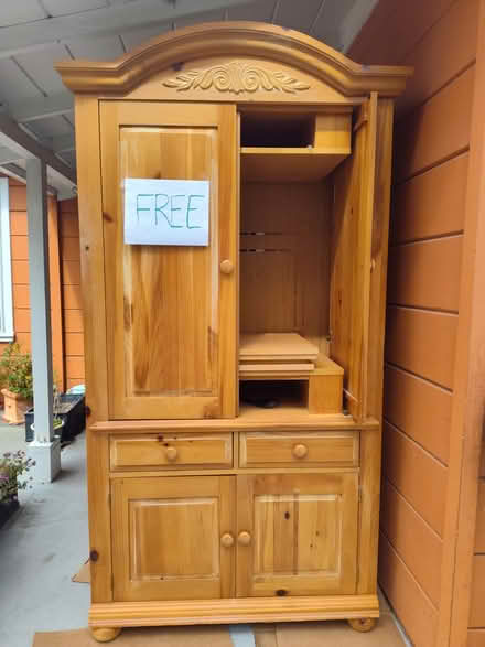 Photo of free Armoire (Redwood City -Whipple near ECR) #1
