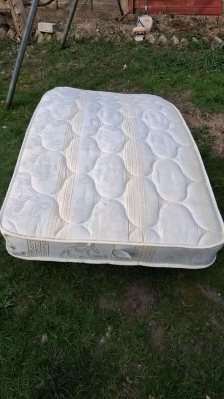 Photo of free Single mattress (Hanworth TW13) #2