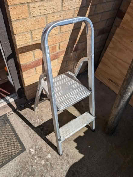 Photo of free small step ladder - BS4 3SQ (City of Bristol BS4) #2