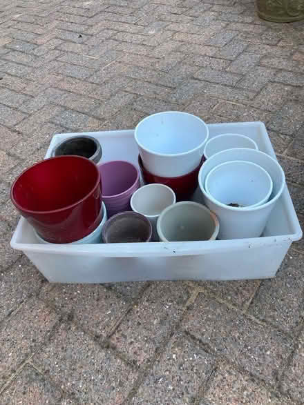 Photo of free Lots of ceramic pots (Howhlill Quarries HG2) #1