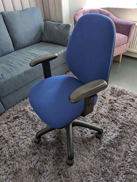 Photo of free Swivel Office chair (Carterton OX18) #3