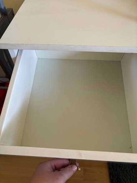 Photo of free Bedside drawers (Bs309xx) #2