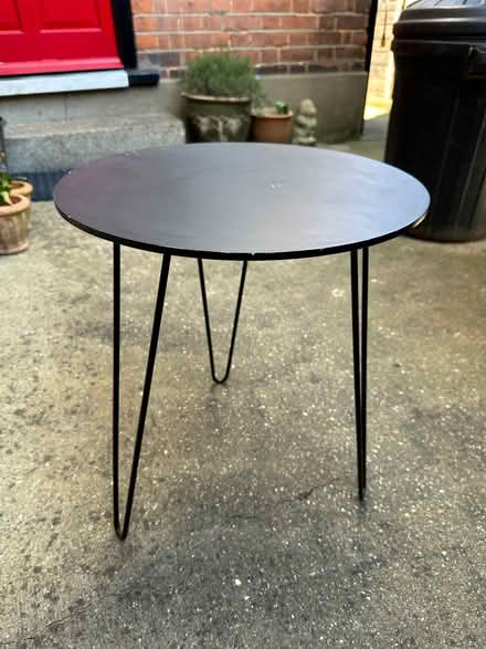 Photo of free Coffee table. (Buckhurst Hill IG9) #1