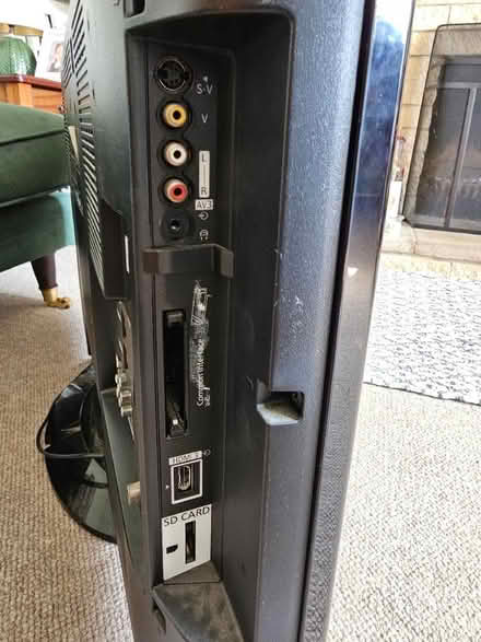 Photo of free Panasonic Viera 32" LCD TV (Ebley GL5) #2