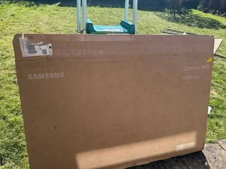 Photo of free Empty TV box (Kingston KT19) #1