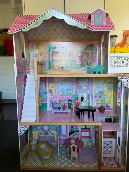 Photo of free Kid Kraft dollhouse (Chiswick, W4) #1