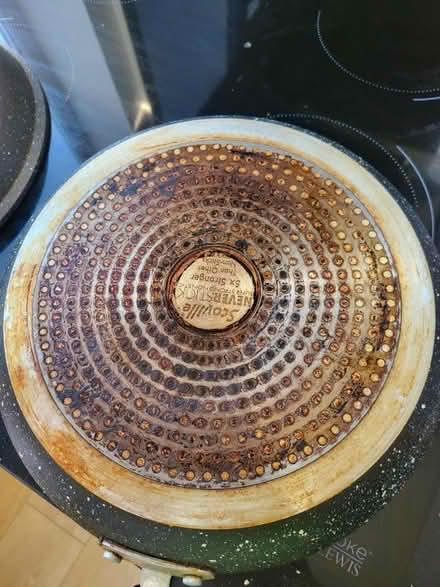Photo of free Scoville frying pan (Mansfield Ng18) #3