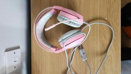 Photo of free Headset for spares or repairs (Great Lever Bolton BL3) #1