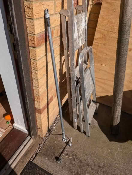 Photo of free selection of paint roller handles - BS4 3SQ (City of Bristol BS4) #3
