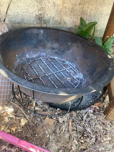 Photo of free Small barbecue (Woodmancote GL11) #1