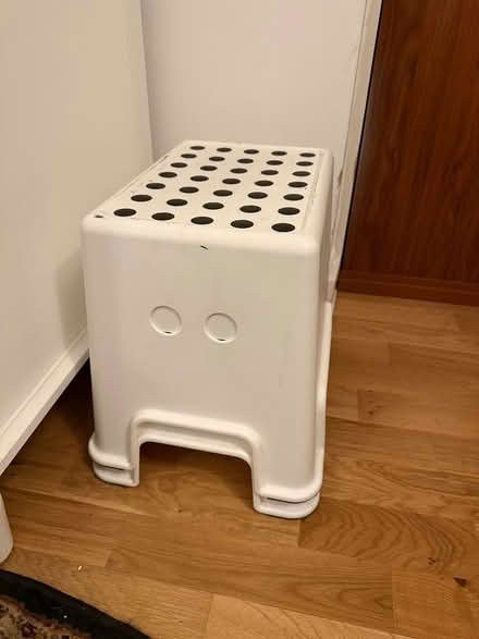 Photo of free IKEA steps (Clerkenwell EC1R) #1