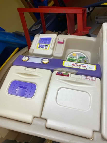 Photo of free Little Helper’s Complete Kitchen (South Old Town Alexandria) #1