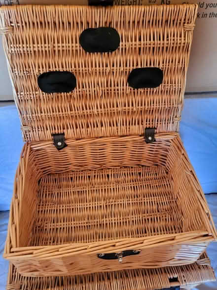 Photo of free 2 x picnic baskets (Grays) #2