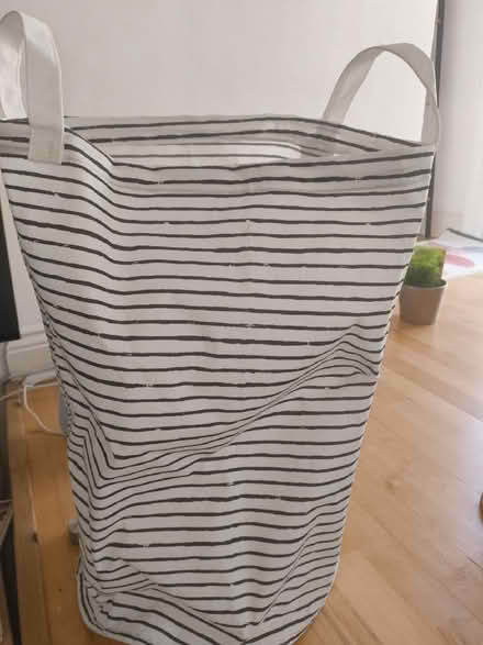 Photo of free Laundry basket (Bermondsey SE16) #1