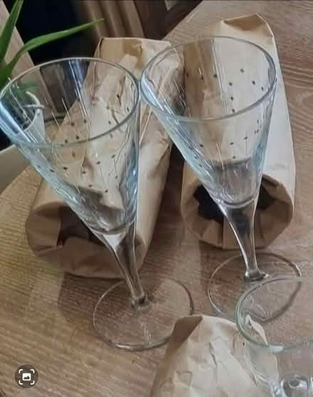 Photo of free Glasses selection (Welling, DA16) #2