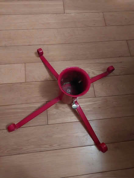 Photo of free Xmas tree stand (Flitton MK45) #2