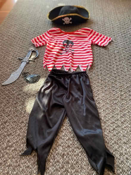 Photo of free Kids costume - Pirate (Glen Iris) #1
