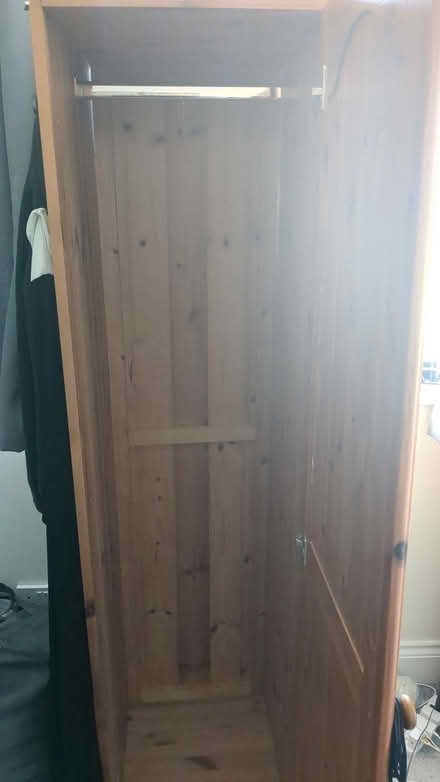 Photo of free Single wardrobe (Sundon Park) #2