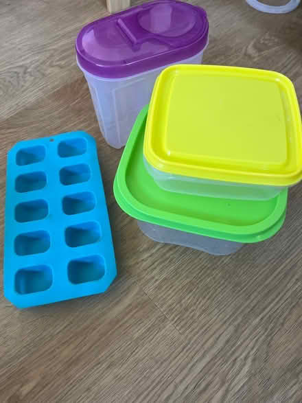 Photo of free Plastic containers-small (CR8) #1