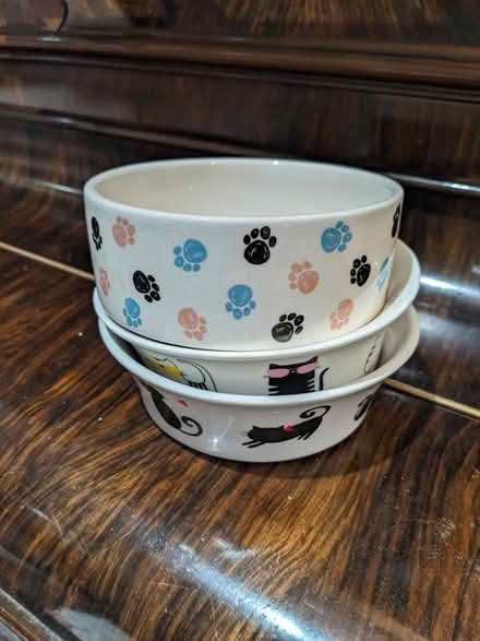Photo of free Cat bowls (Corstorphine EH12) #1