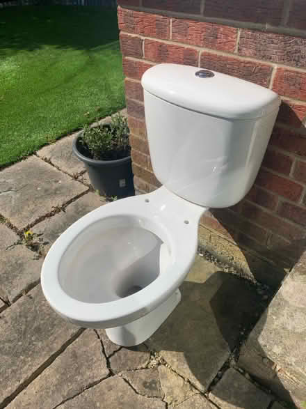Photo of free White toilet (Bradley Stoke) #1