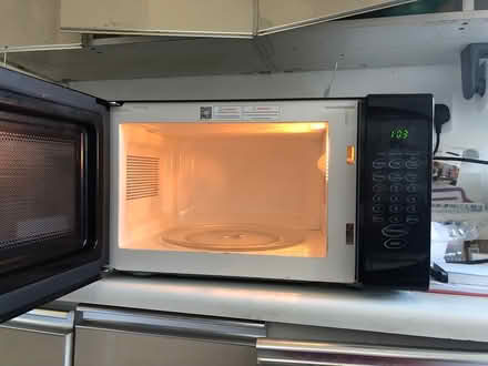 Photo of free Black Cook Works microwave (EN4 East Barnet) #2