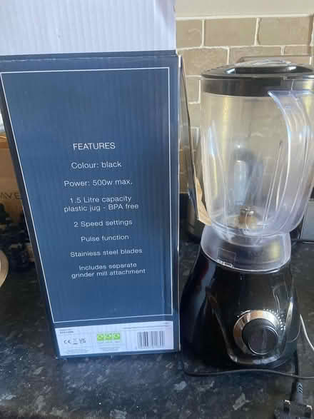 Photo of free Cracked blenders jug and base (Kelvingrove) #2