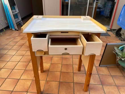 Photo of free Small Jewelry Bench (Willow Glen - Dry Creek) #2