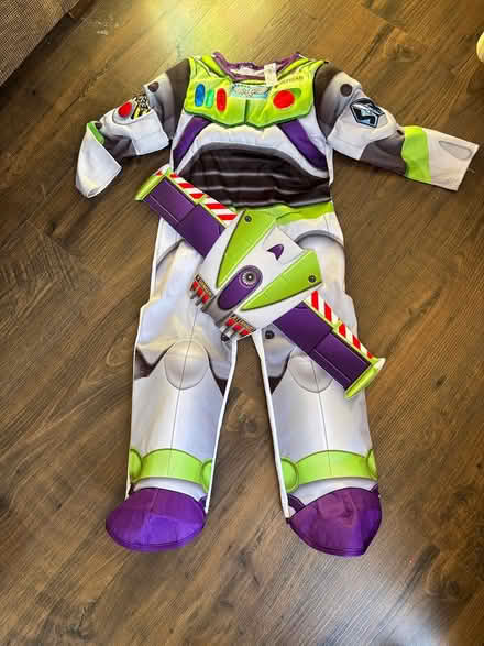 Photo of free Disney Buzz Lightyear costume (Mansfield, ng18) #1