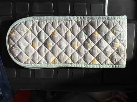 Photo of free Double oven gloves (Castle, CW8) #3