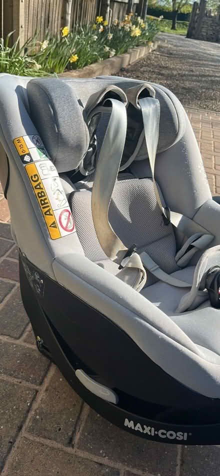 Photo of free Toddler car seat maxi cosi 360 (Burleigh GL5) #3