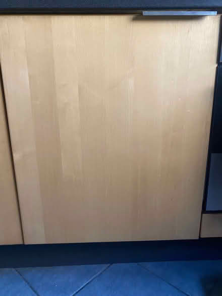 Photo of free Assorted kitchen units with integrated appliances (Druids Heath B14) #4