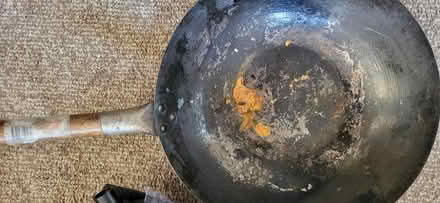 Photo of free 2x Woks & 1 Frying pan (Warlingham CR6) #2