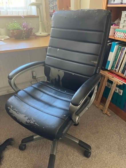 Photo of free Office chair (Cheltenham) #1