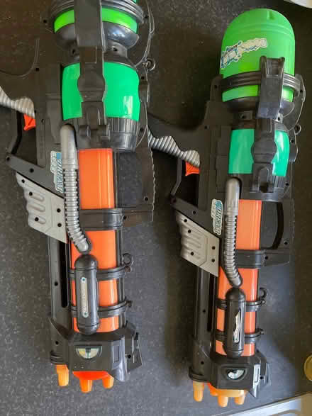 Photo of free 2 x super soakers (Sunninghill SL5) #1