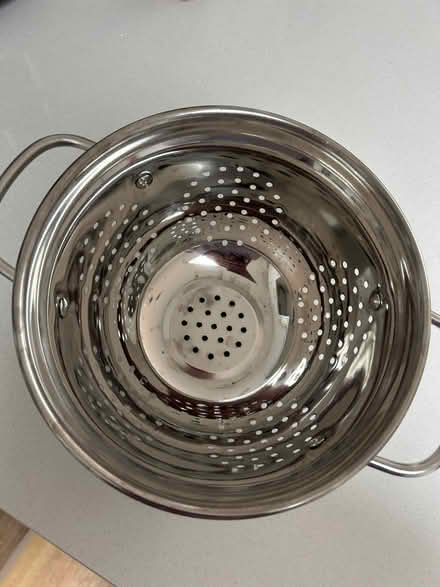 Photo of free Medium Size Colander (Tooting SW17) #1