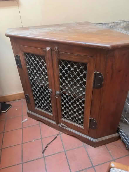 Photo of free Corner unit (Breadstone GL13) #1