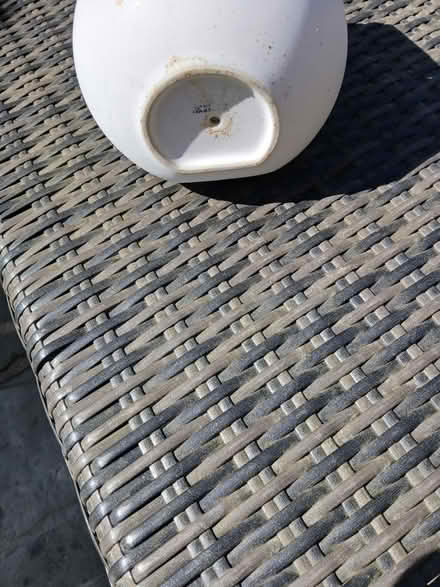 Photo of free Ceramic pots (TW12) #4